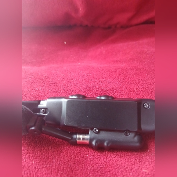 *BRAND NEW BLUETOOTH SUNGLASSES - Picture 7 of 8